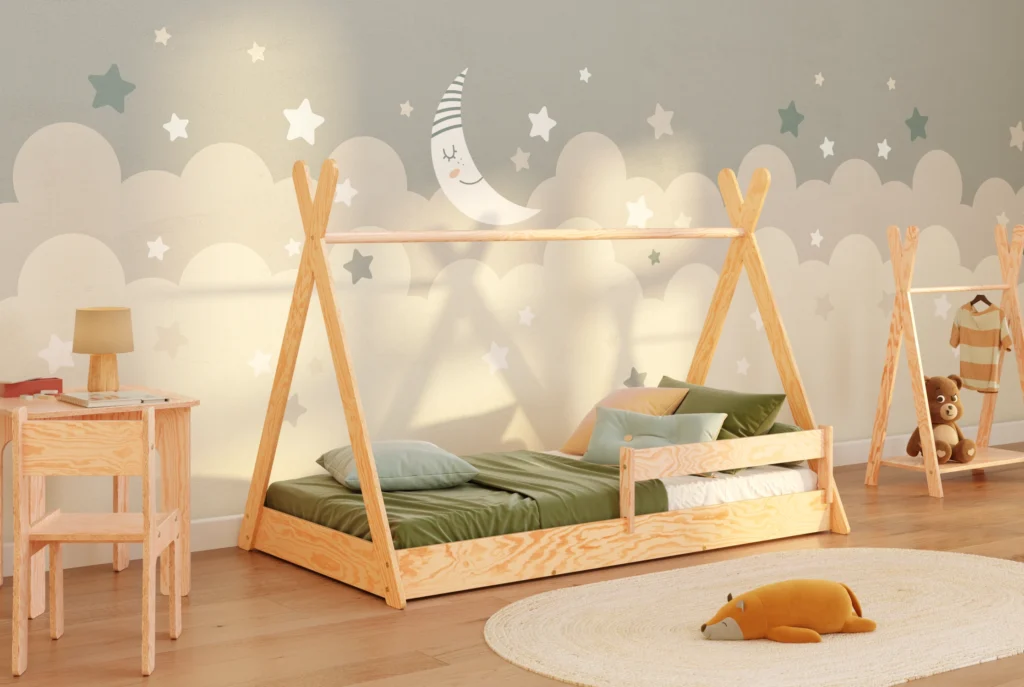 Lit enfant en bois de style tipi en contreplaqué de pin couleur bois verni avec barrière latérale