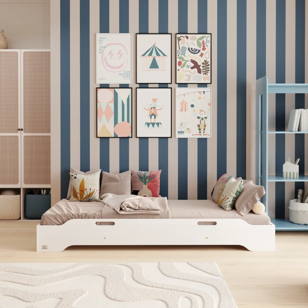 Letto in compensato di pino bianco senza sponde