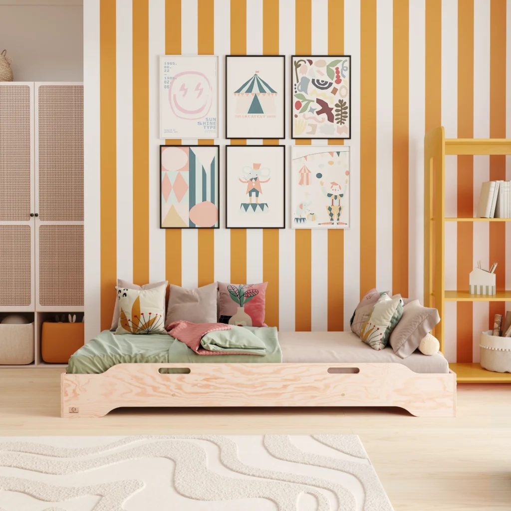 Letto in compensato di pino, colore legno naturale, senza sponde