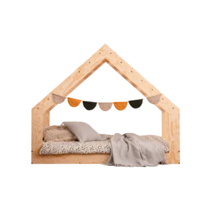Letto per bambini a forma di casetta, realizzato in compensato di pino color legno naturale con una finestra sul tetto