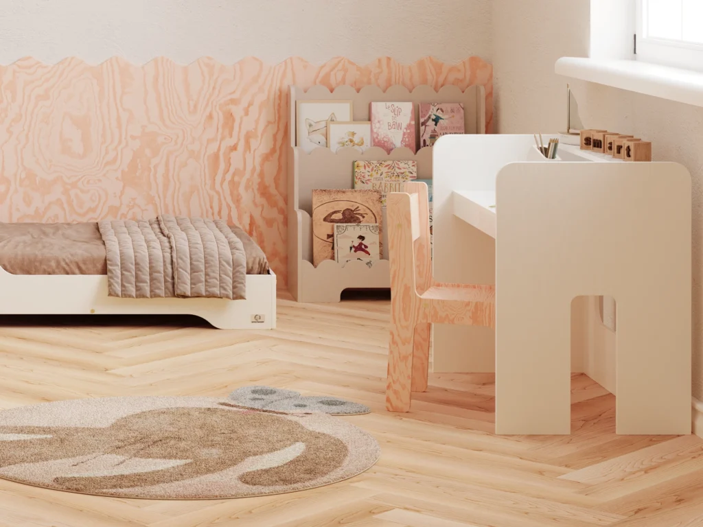 Bureau pour enfants en contreplaqué de pin de couleur blanche avec chaise pour enfant