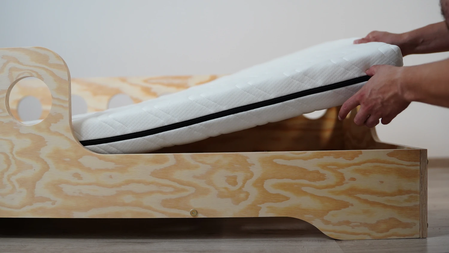 Ensemble Matelas en mousse 12 cm et Drap-housse pour enfant – Fermeté moyenne (H2)